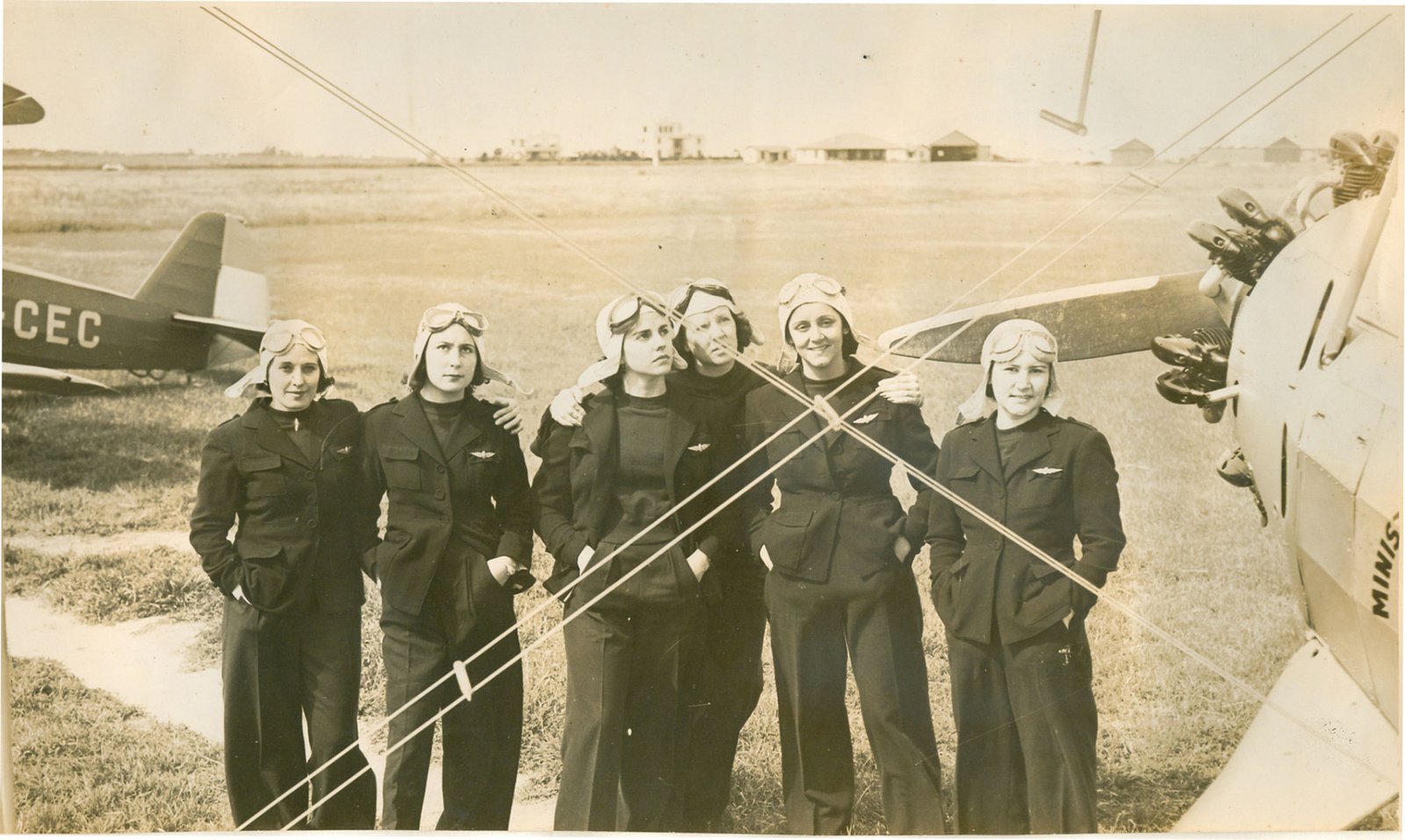 El legado de la primera mujer en la aviación argentina Elinor de la Vega Argentina