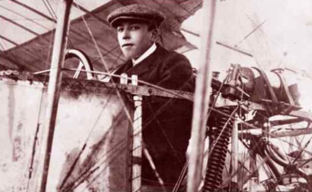 El primer vuelo a motor en Argentina Héroes de la Aviación Argentina