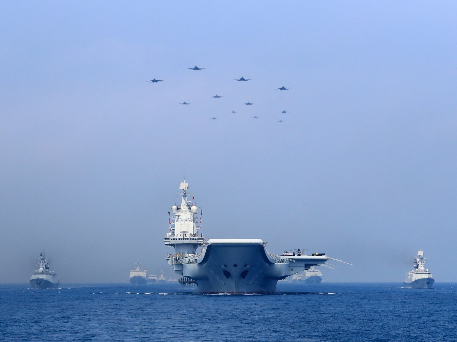 Las tensiones en el Mar del Sur de China se intensifican con nuevos ejercicios militares Las recientes maniobras de la m... Descubre más sobre bloquea, meras...
