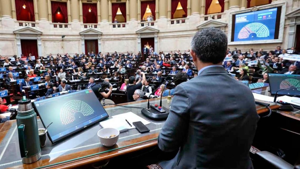 Explora los detalles sobre Ley colchón: LLA tiene apoyo pero teme una ofensiva K. Noticias actualizadas y análisis profundos en InfoNow.