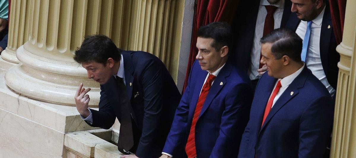 El dilema de la seguridad y la privacidad en tiempos de crisis La reciente preocupación que ha surgido en torno a las fa... Descubre más sobre privados, inmi...