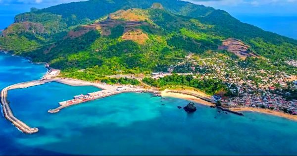 Una Isla en la Búsqueda de Libertad: El Llamado de Annobón La historia de Annobón, una pequeña isla en el golfo de Guine... Descubre más sobre política argen...