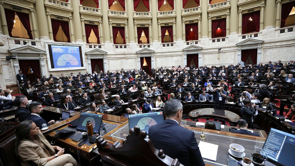 Explora los detalles sobre En el Congreso solo hay dudas y más desconfianza. Noticias actualizadas y análisis profundos en InfoNow.