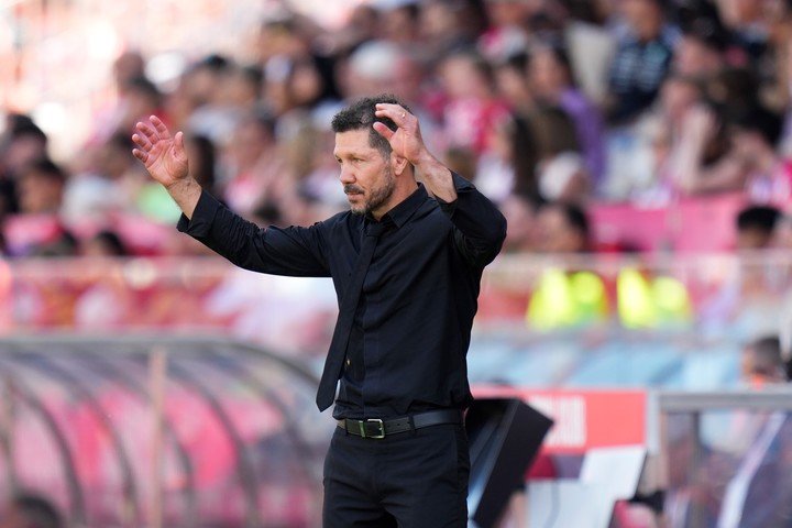 Simeone, ante el Girona. (Foto: EFE)