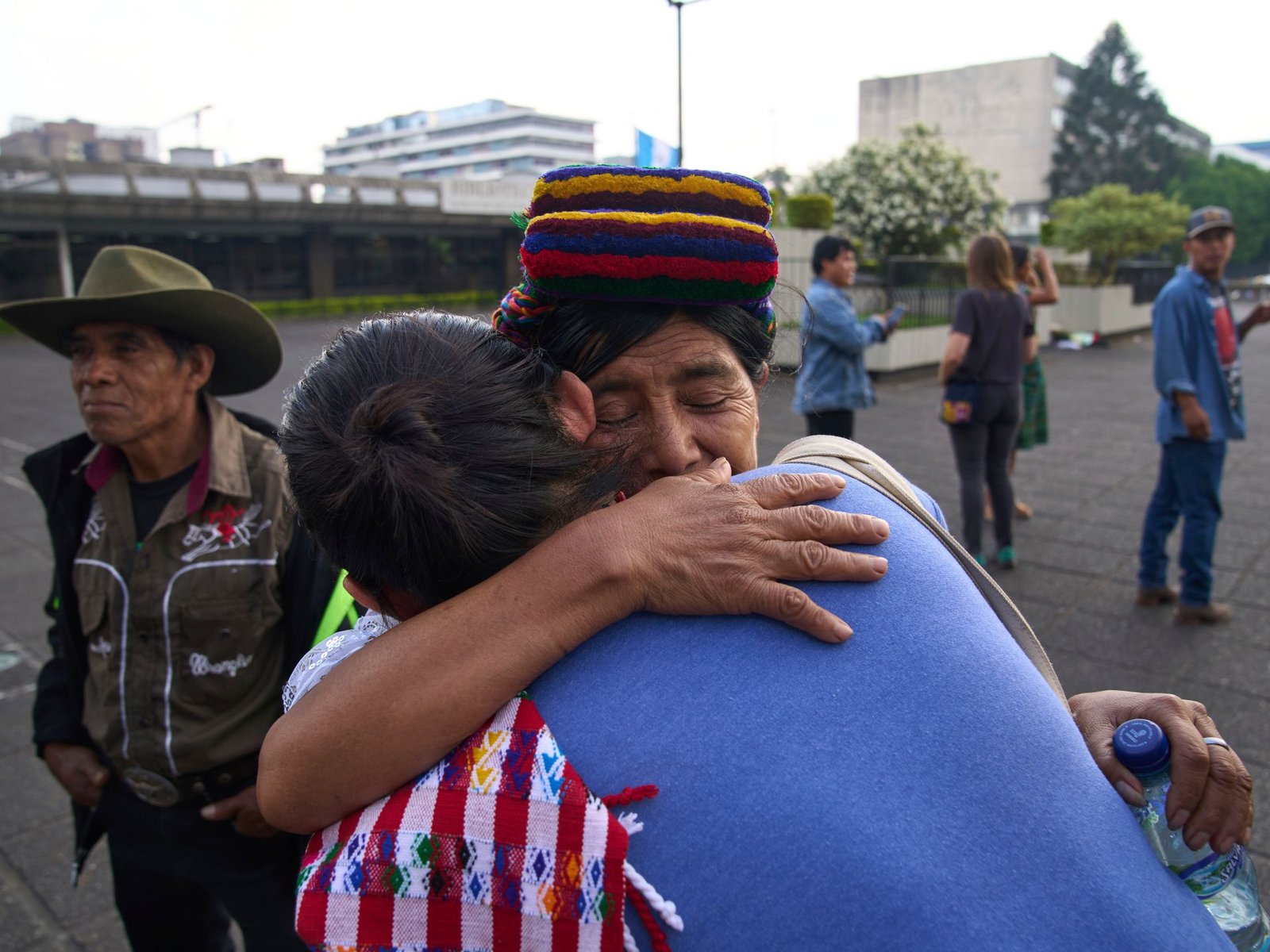 Un paso hacia la justicia para las mujeres indígenas de Guatemala El reciente fallo de la justicia guatemalteca que ha r... Descubre más sobre muchas, oscura...