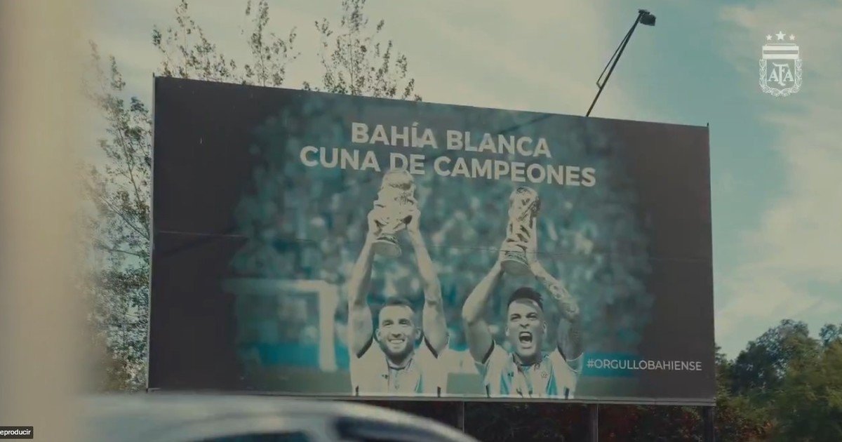 Un gesto de unión y reconocimiento en tiempos difíciles La Selección Argentina ha dado un paso significativo al anunciar... Descubre más sobre doble, profund...