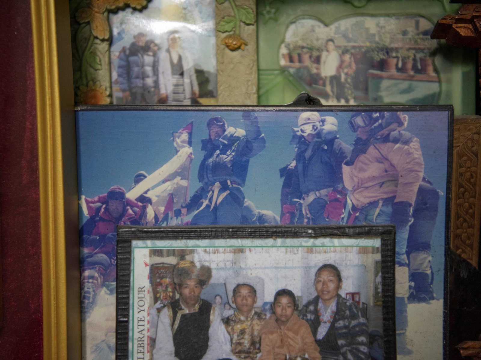 Reflexiones de un pionero en la cumbre del mundo El inigualable Kami Rita Sherpa ha marcado un nuevo hito en la historia... Descubre más sobre destino, advir...