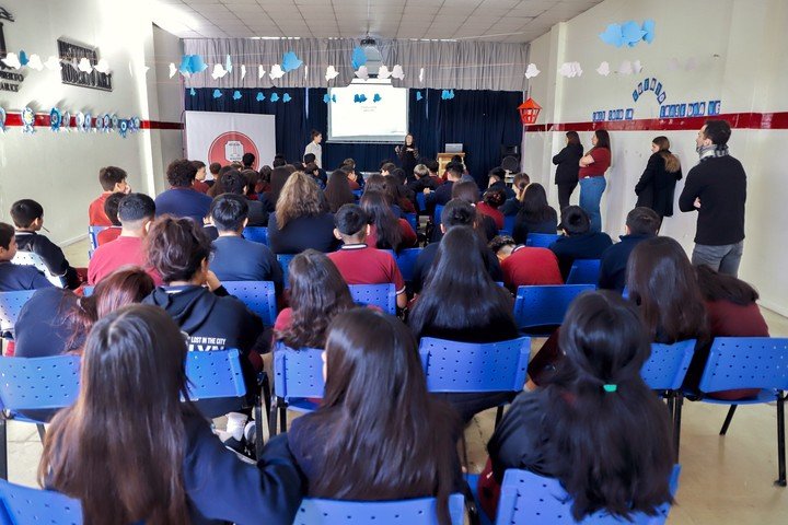 La menstruación se habla en clase: nueva alianza para transformar la educación.