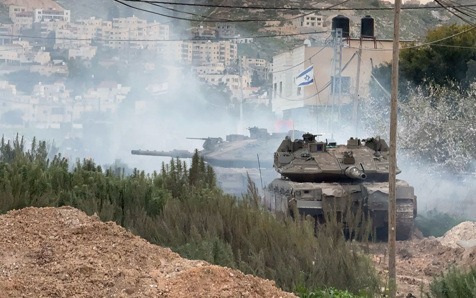 La continuación del conflicto: tácticas de control militar en Palestina El informe reciente del grupo de investigación F... Descubre más sobre exportaciones,...