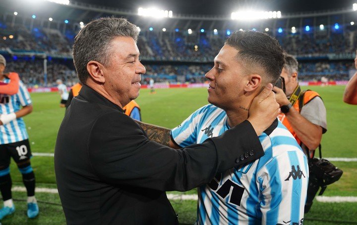 Gallardo y Juanfer Quintero (Foto Marcelo Carroll).