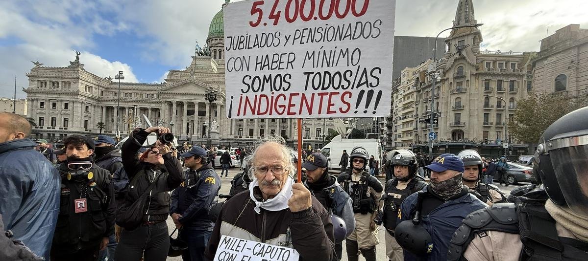 La lucha de los jubilados: un eco de descontento social en tiempos de crisis La situación de los jubilados en el país se... Descubre más sobre social, respet...