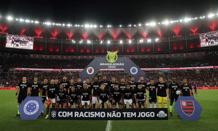 La FIFA apunta a reducir las agresiones discriminatorias en los estadios. Foto: Sergio Moraes / Reuters.