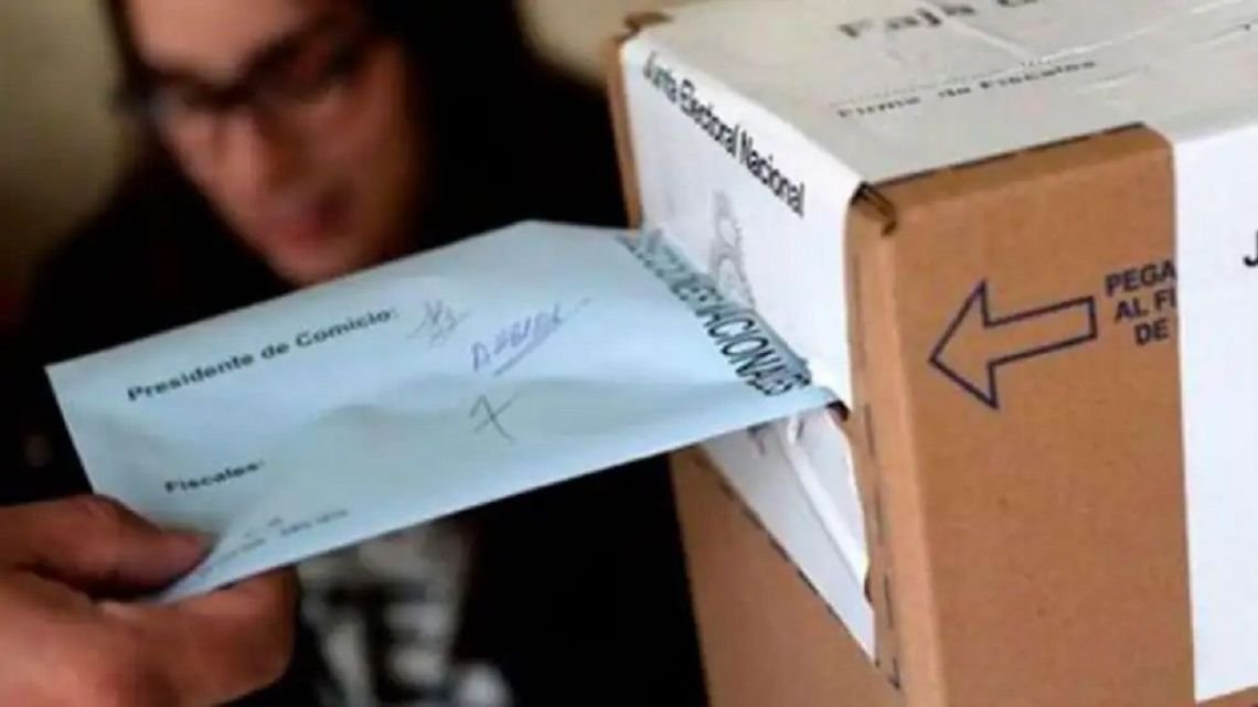 La pulseada política en Misiones: ¿Quién lidera el camino hacia el 8 de junio? El próximo domingo 8 de junio, la provinc... Descubre más sobre consolidar, cu...