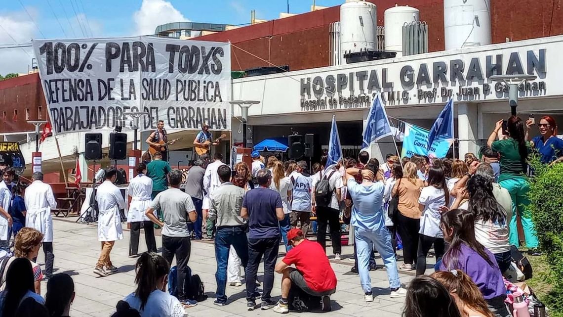 La lucha por la dignidad laboral en el emblemático hospital pediátrico El Hospital Garrahan, un pilar en la atención de ... Descubre más sobre tolerancia, pa...
