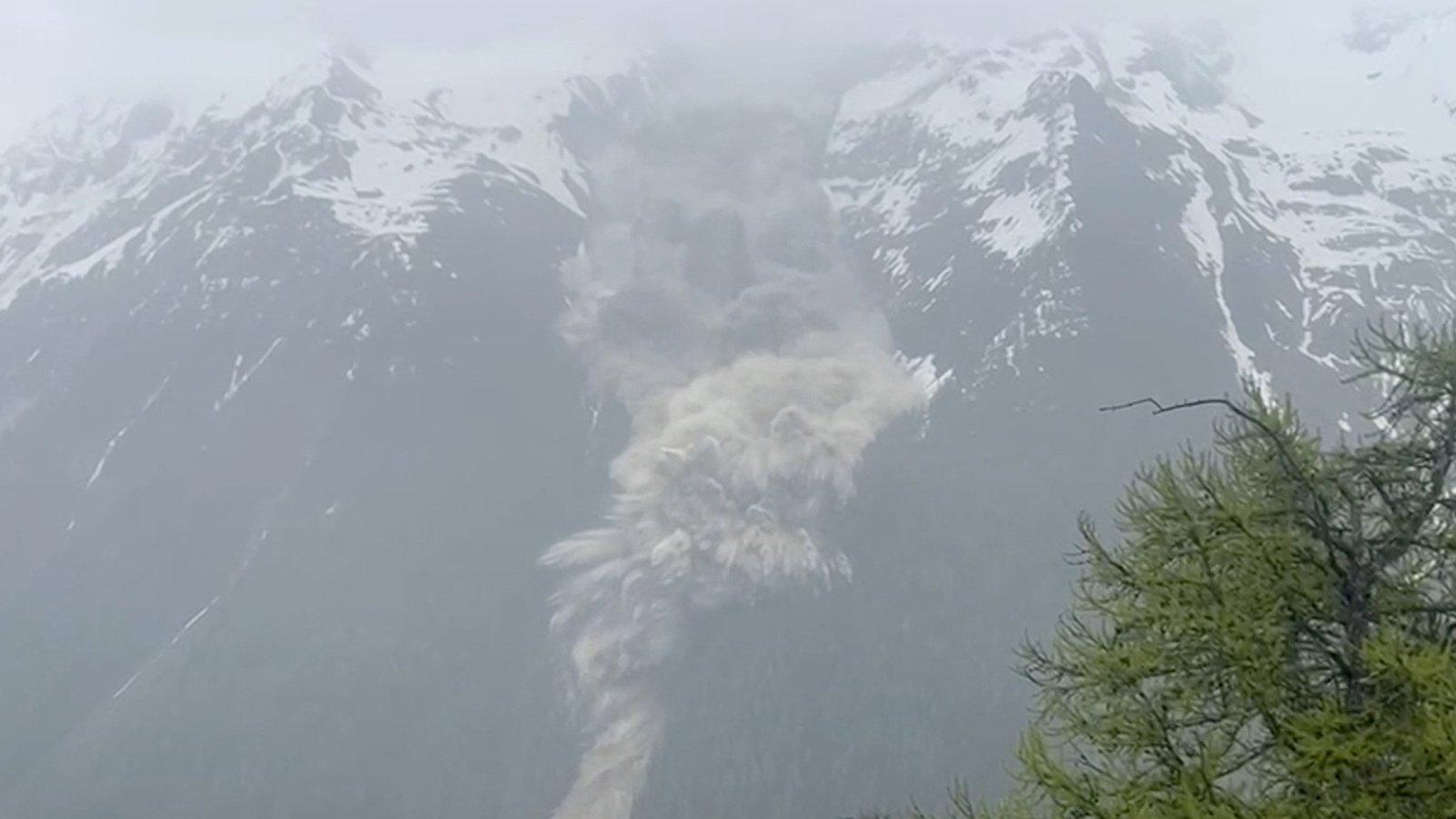 La devastadora fuerza de la naturaleza en los Alpes Suizos El pasado 12 de octubre de 2023, la tranquila aldea de Blatte... Descubre más sobre venir, plantea...