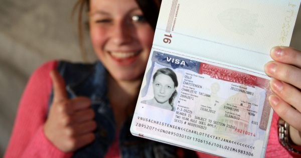 Adiós visa en El Cronista, Información General