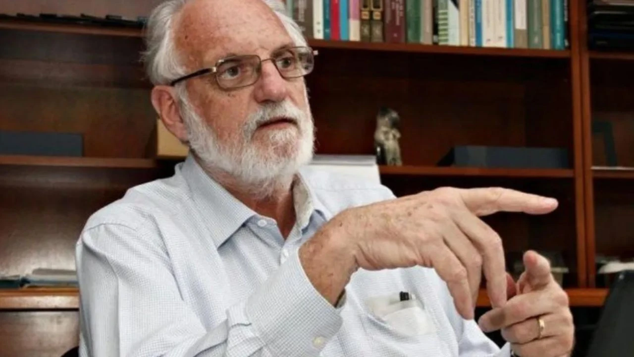 ¿Argentina está cara en dólares? La advertencia de De Pablo sobre el tipo de cambio en El Cronista, Economía