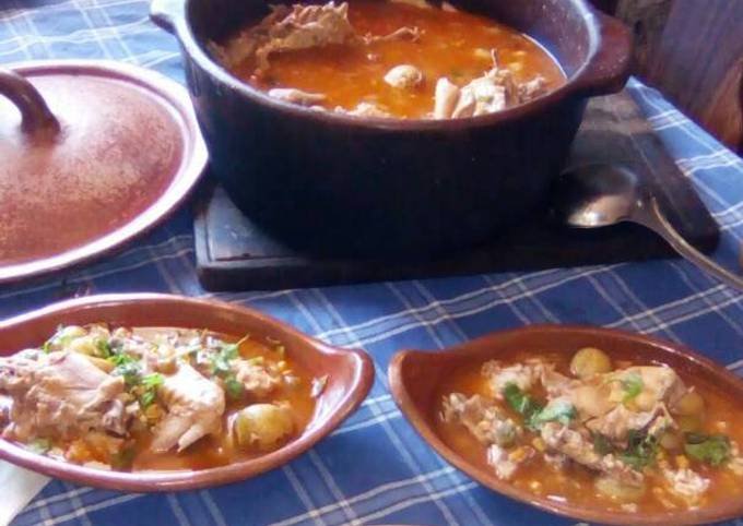 El regreso del guiso criollo El término "plato" se traduce igual al español argentino. Si te referís a algún contexto específico o a una frase en particular, por favor compartila y con gusto la traduzco. receta