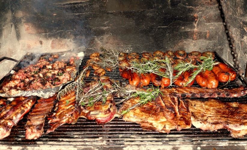 Asado a la uruguaya con el toque de Francis Mallmann "Asado" ya está en español, y se refiere a una forma de cocinar carne a la parrilla, muy popular en Argentina. Si necesitás más información o un contexto específico sobre el asado, no dudes en decírmelo. receta