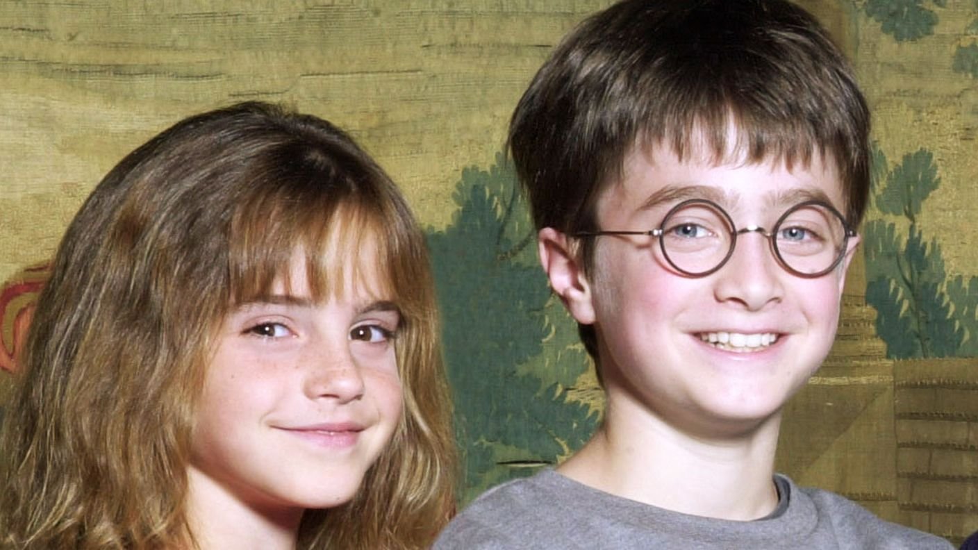Las estrellas de ‘Harry Potter’ hablan sobre el Ministerio de Magia del Epic Universe de Universal y sus opiniones sobre la próxima serie. Claro, pero necesito que me proporciones el texto que querés que traduzca. ¡Estoy aquí para ayudarte!