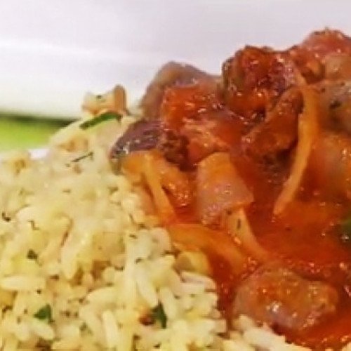 El regreso del guiso criollo El término "plato" se traduce igual al español argentino. Si te referís a algún contexto específico o a una frase en particular, por favor compartila y con gusto la traduzco. receta