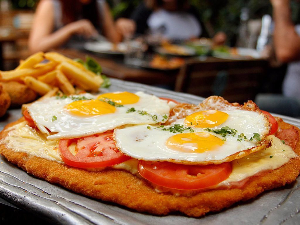 Guía de los mejores restaurantes de milanesa en Buenos Aires La palabra "milanesa" ya está en español y se utiliza en Argentina para referirse a un plato típico que consiste en carne empanada y frita. Si necesitas más información o un contexto específico sobre la milanesa, ¡házmelo saber! receta