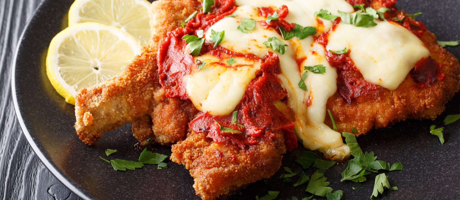 Guía de los mejores restaurantes de milanesa en Buenos Aires La palabra "milanesa" ya está en español y se utiliza en Argentina para referirse a un plato típico que consiste en carne empanada y frita. Si necesitas más información o un contexto específico sobre la milanesa, ¡házmelo saber! receta