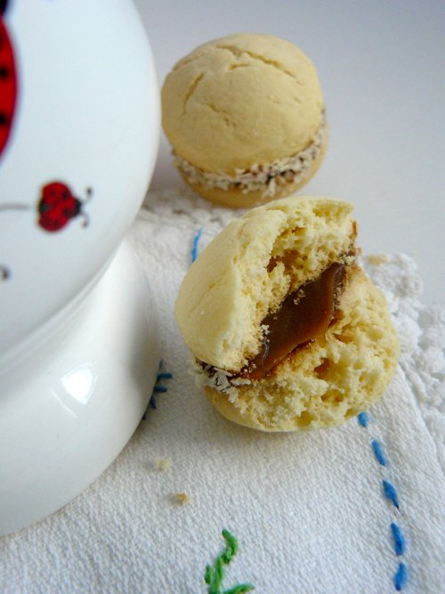 La revolución del alfajor "Mate" se traduce igual al español argentino, ya que es una palabra que se utiliza en el mismo idioma. Sin embargo, si necesitas más información o contexto sobre el mate, no dudes en decírmelo. receta