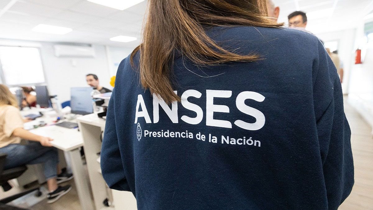 La peor noticia para jubilados y pensionados ANSES en El Cronista, Economía