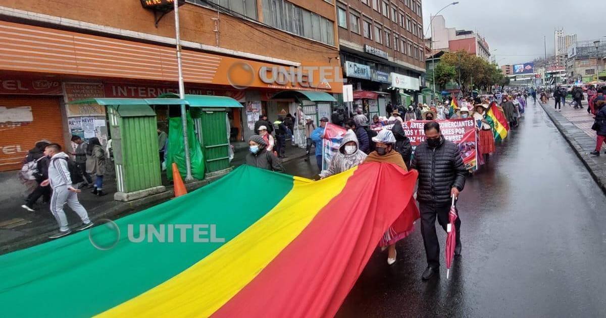 Alertan por una serie de amenazas a dirigentes políticos y gremiales en vísperas de la campaña en El Cronista, Economía