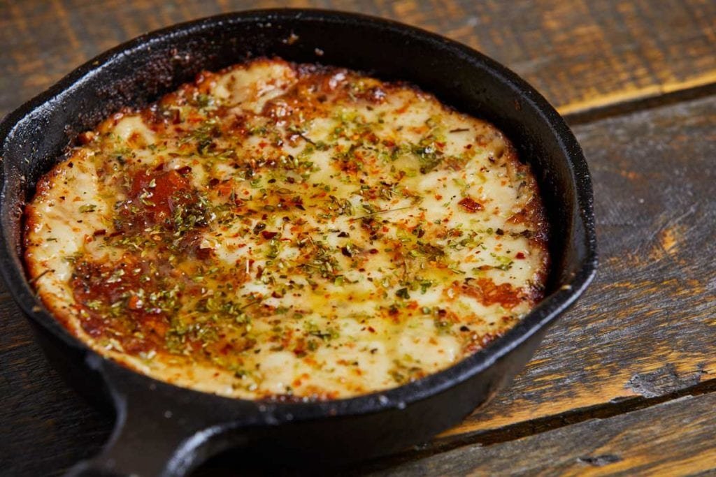 El arte de hacer provoleta con chimichurri según Agustina de Alba Chef. receta