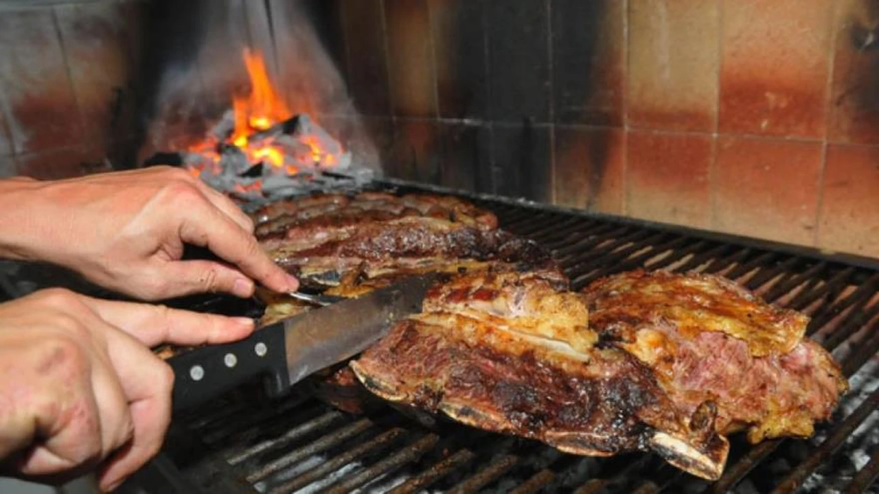 El arte de hacer asado en casa "Asado" se traduce igual al español argentino, ya que es una palabra que se usa en el mismo contexto. Se refiere a una forma de cocinar carne a la parrilla, muy popular en Argentina. Si necesitas más información o un contexto específico, no dudes en decírmelo. receta