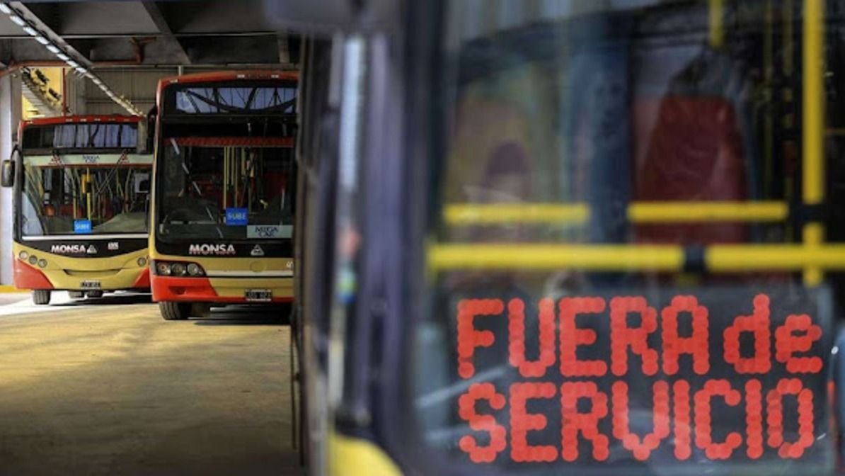 Los gremios del Transporte le ponen fecha a nuevas medidas de fuerza contra la desregulación en El Cronista, Economía
