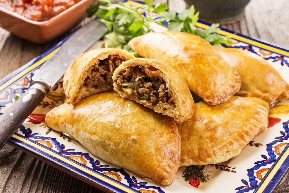 Las empanadas de carne de Tía Noni Empanadas. receta