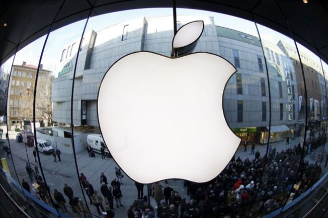 Hoy en la historia de Apple Parece que solo has escrito "mac". ¿Podrías proporcionar más contexto o un texto más largo para traducir? Estoy aquí para ayudarte.