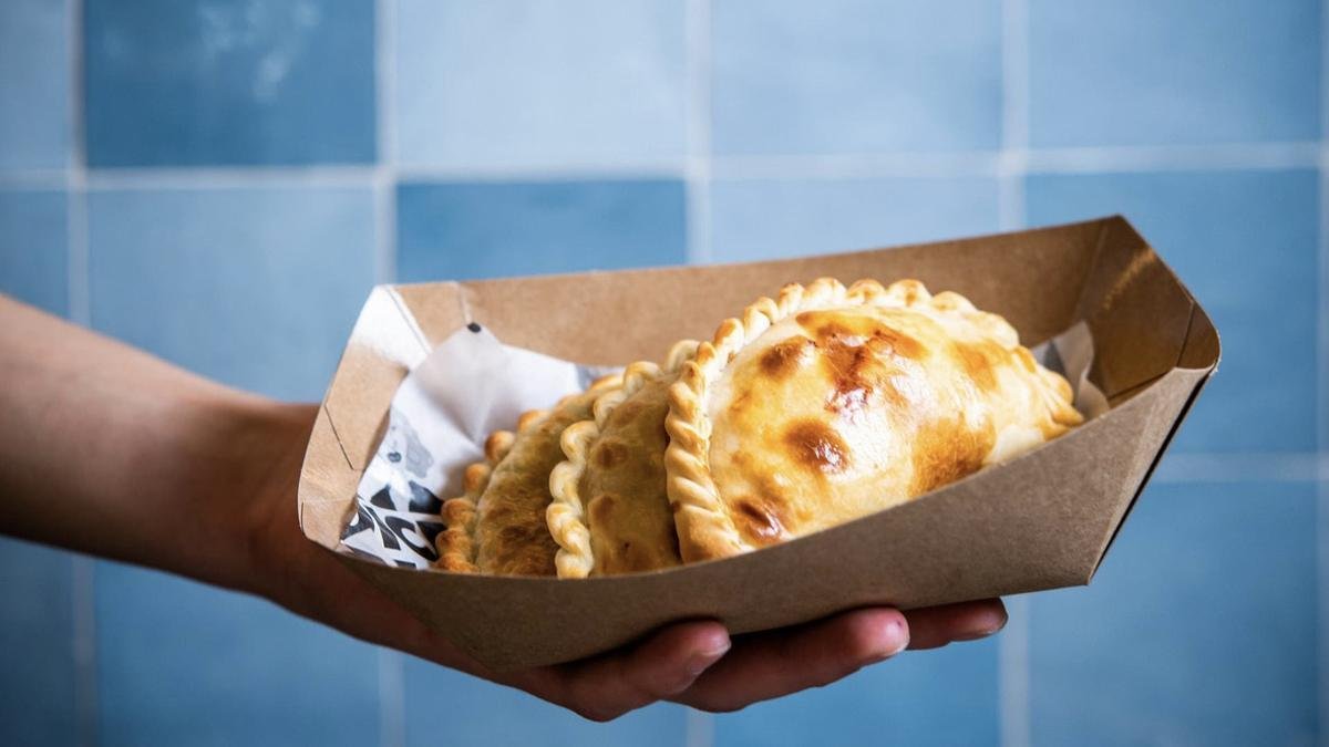 Una histórica marca de empanadas renace tras cambiar de dueños y apunta a exportar a supermercados de la Unión Europea en El Cronista, Negocios