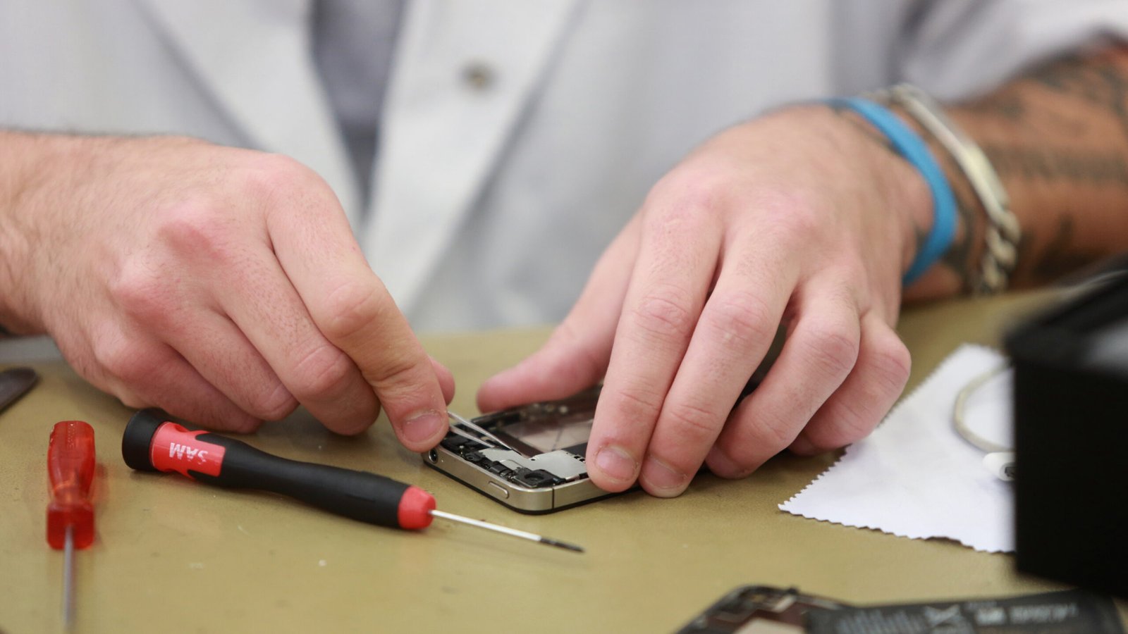 El programa de reparación DIY de Apple ahora incluye iPads. iPad