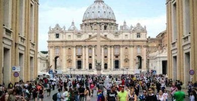 Vaticano en El Cronista, Información General