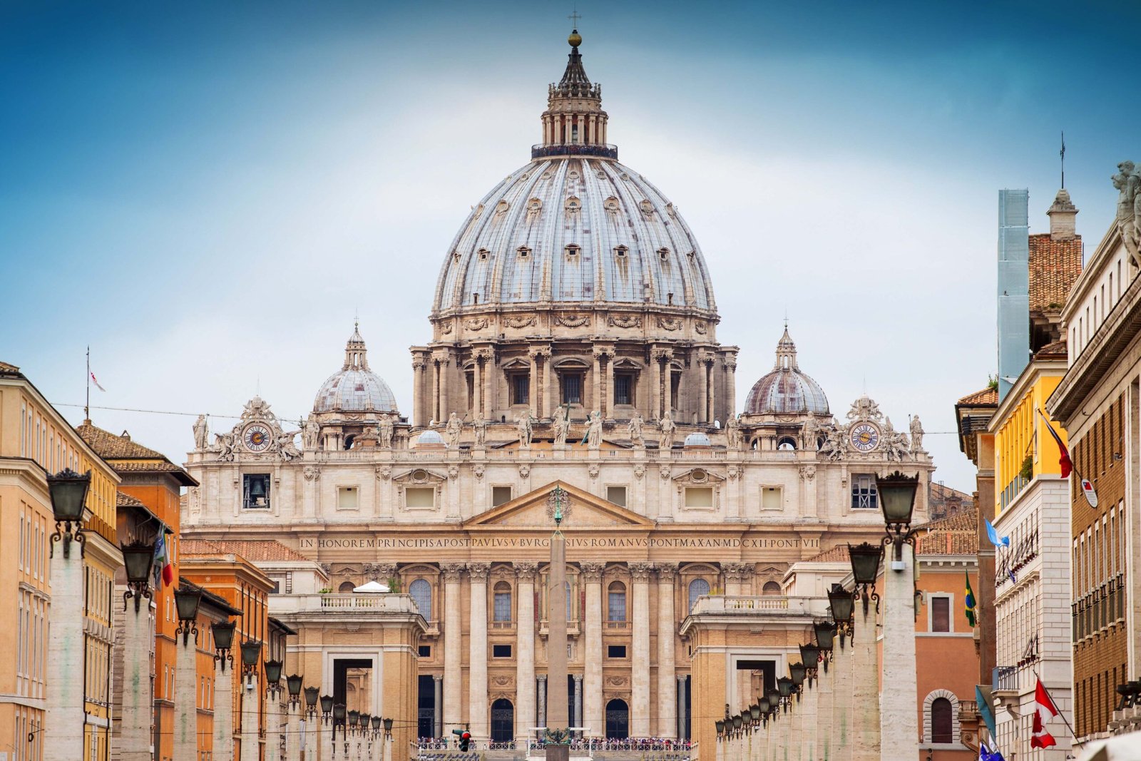 Volvió el lujo al Vaticano en El Cronista, Información General