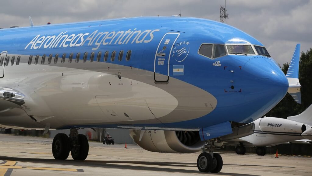 Arajet duplica los vuelos y pone promoción por el HOT SALE - Turismo General ARG