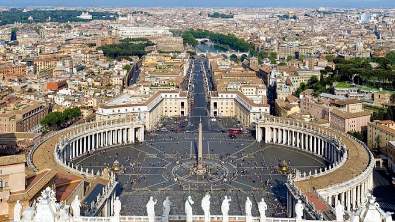 Vaticano en El Cronista, Información General