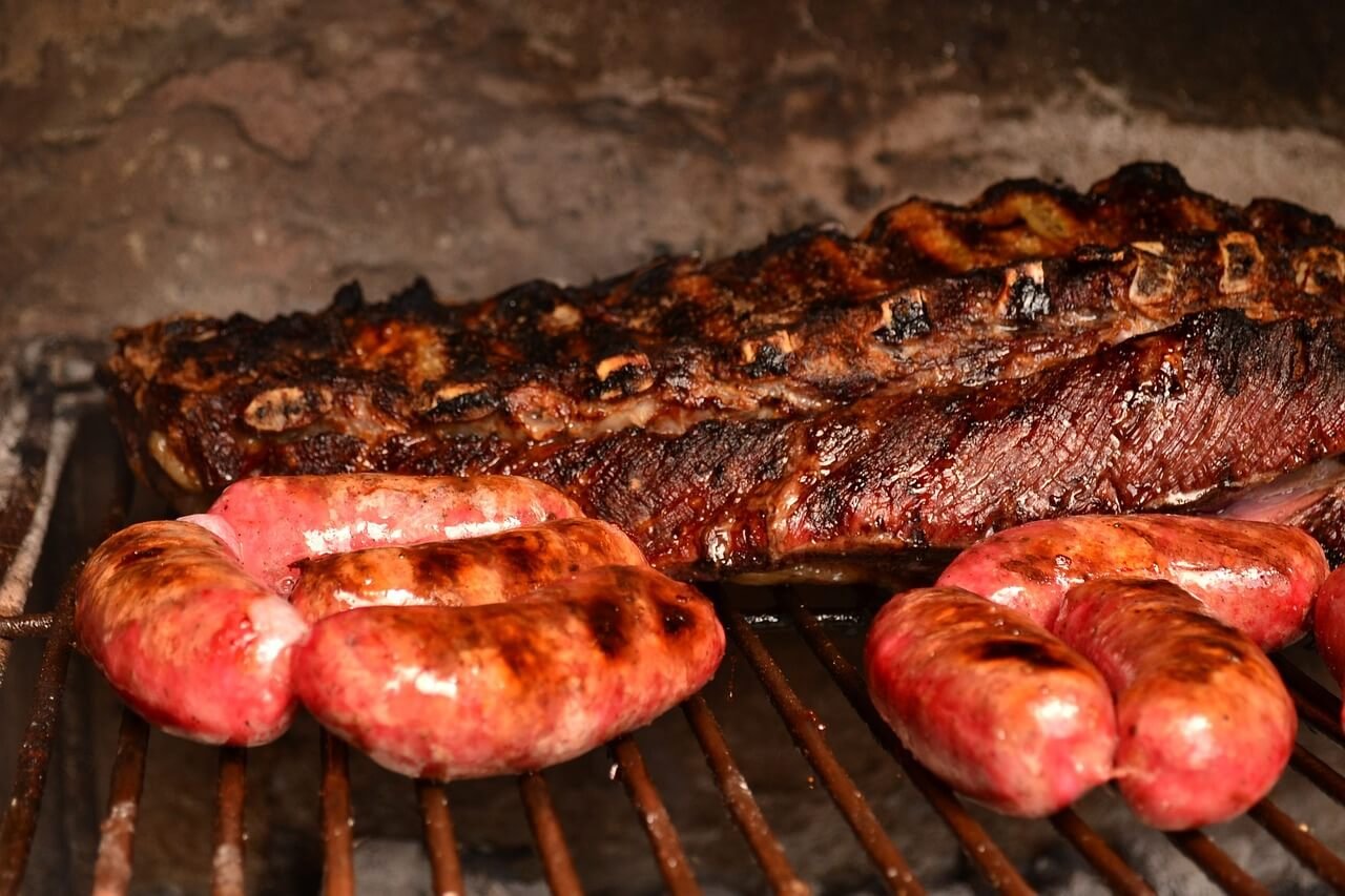 La gran búsqueda del asado perfecto "Asado" se traduce igual al español argentino, ya que es un término que se utiliza en el país para referirse a una parrillada o comida que consiste en carne asada a la parrilla. Si necesitas más contexto o información sobre el asado, no dudes en decírmelo. receta