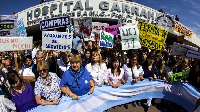 El Gobierno cruzó a los trabajadores del Garrahan en El Cronista, Economía