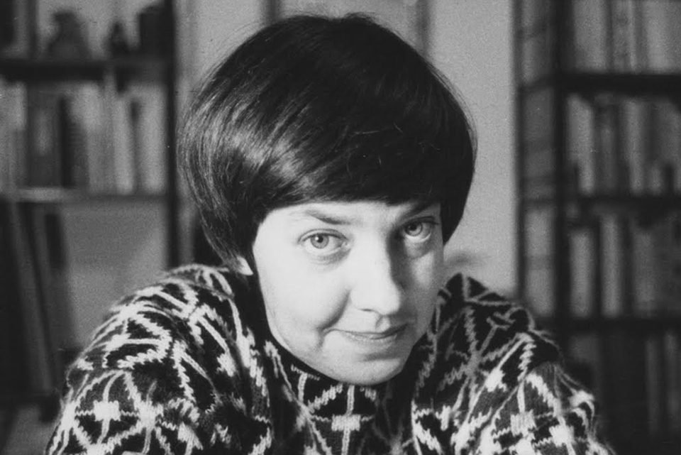 María Elena Walsh argentina biografía