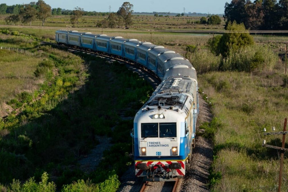 La llegada de la primera línea de tren a Buenos Aires un hito en la modernización del transporte Argentina