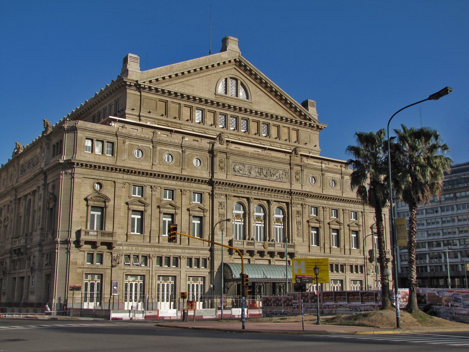 La Creación del Teatro Colón Un Hito Cultural en Buenos Aires Argentina