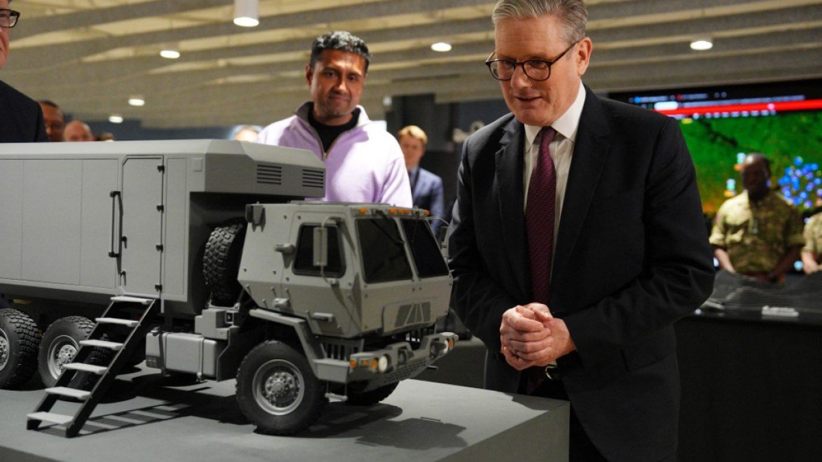Un giro hacia la militarización: el nuevo enfoque de Starmer en defensa En un contexto internacional cada vez más comple... Descubre más sobre anunciado, deb...