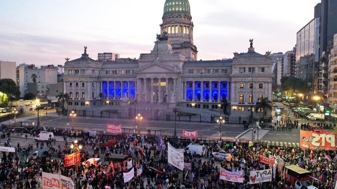 La voz de los que no son escuchados Las últimas semanas han evidenciado un despertar en la participación ciudadana en Ar... Descubre más sobre votos, ciudada...