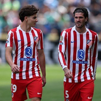 La lupa sobre la Scaloneta: Julián, De Paul y Simeone fueron fundamentales para que Atlético de Madrid recuperara la paz