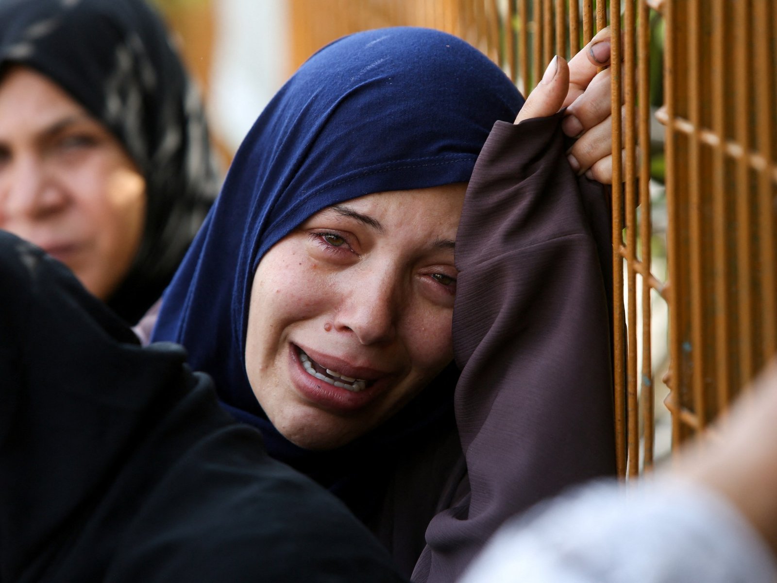 Desgarradora tragedia en Gaza: el precio de la ayuda humanitaria La crisis humanitaria en Gaza ha alcanzado una nueva y ... Descubre más sobre resultado, otr...
